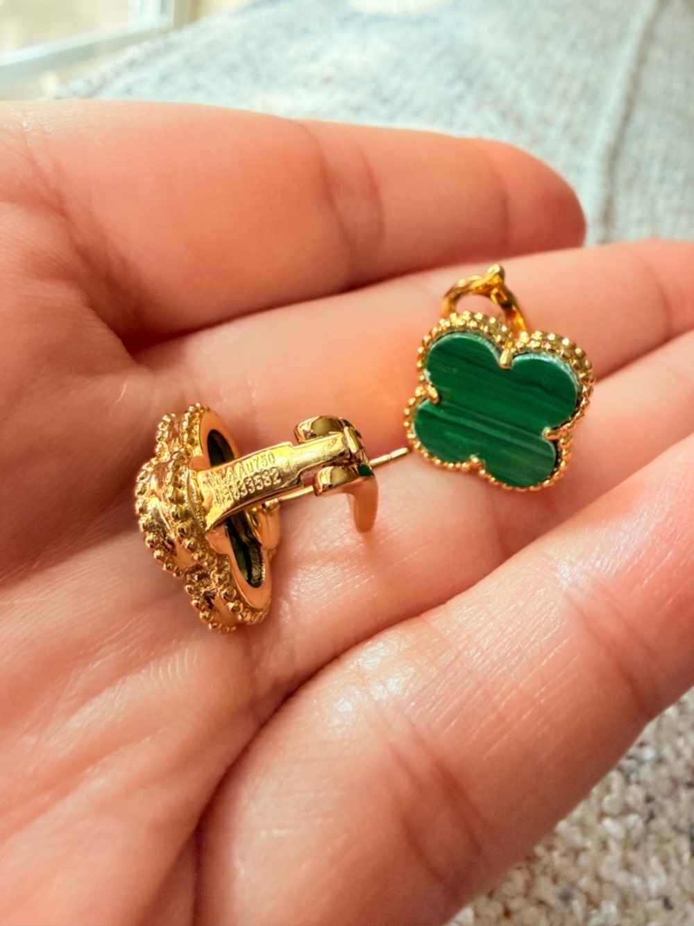 Green Clover Gold Earrings Beautiful Green - Picture 3 of 10